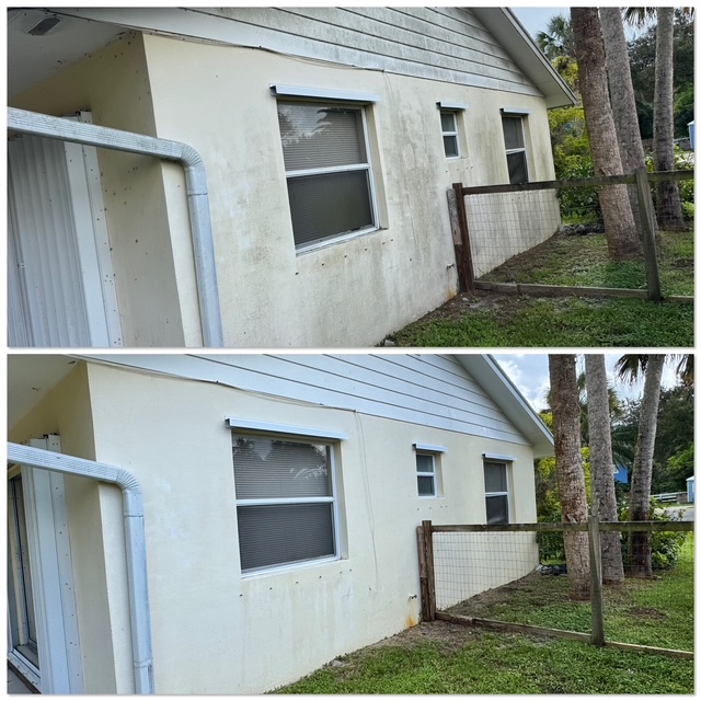 house-washing-before-after-port-st-lucie.jpg Before and after soft-wash house cleaning in Port St. Lucie, FL